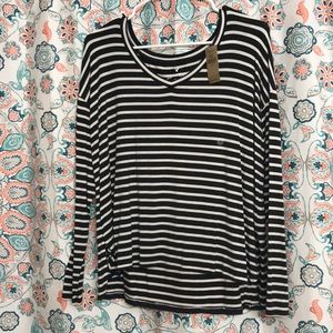New with tags long sleeve tee